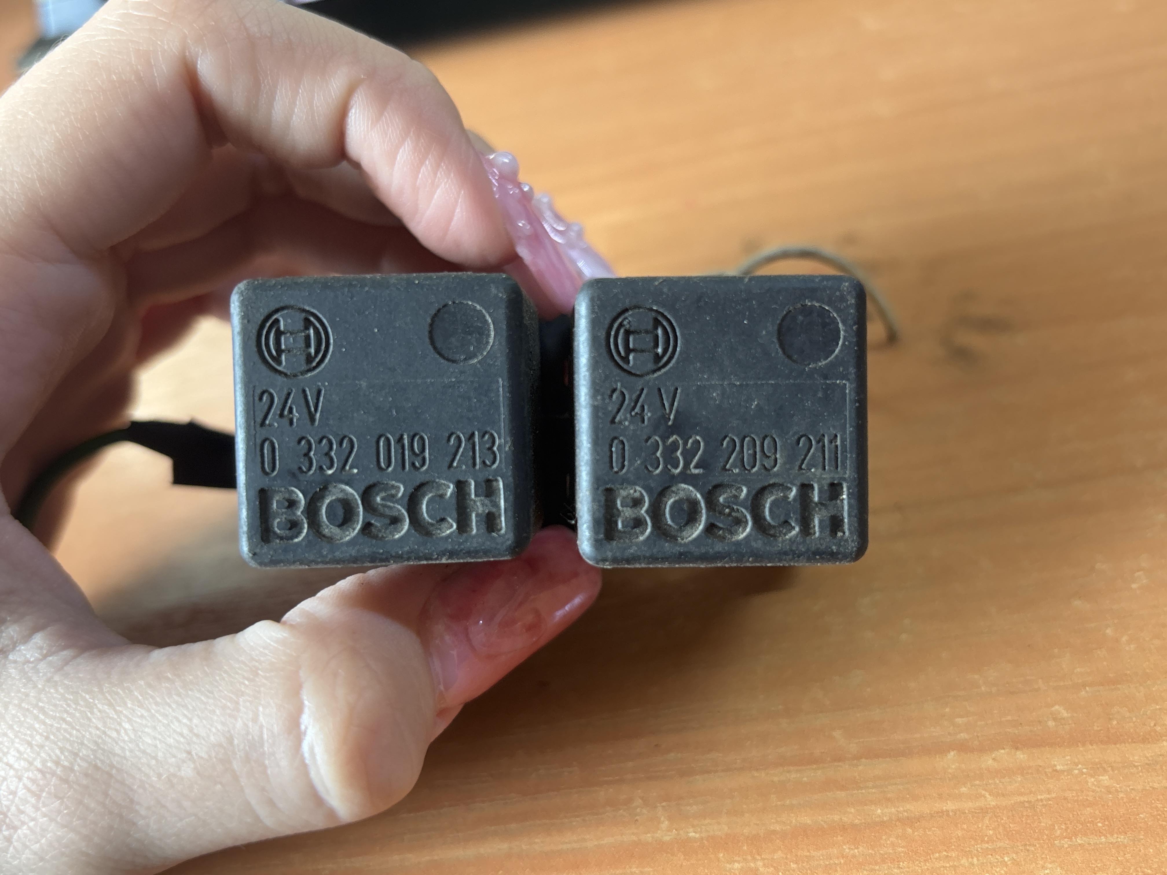 Реле указателей поворота BOSCH Man Scania Mercedes Benz 0332019213