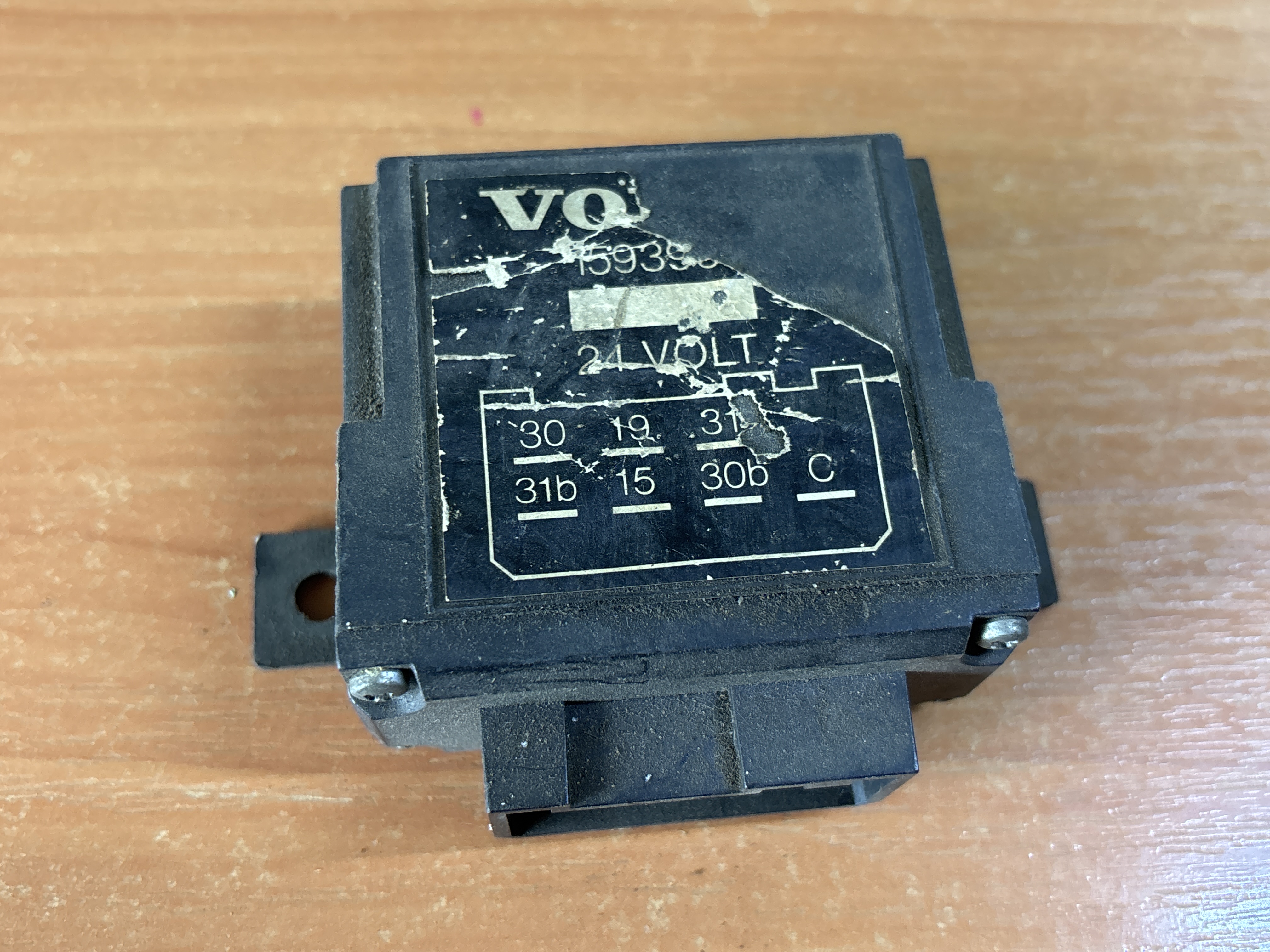 Реле Вольво Volvo TRUCK F12 1593964