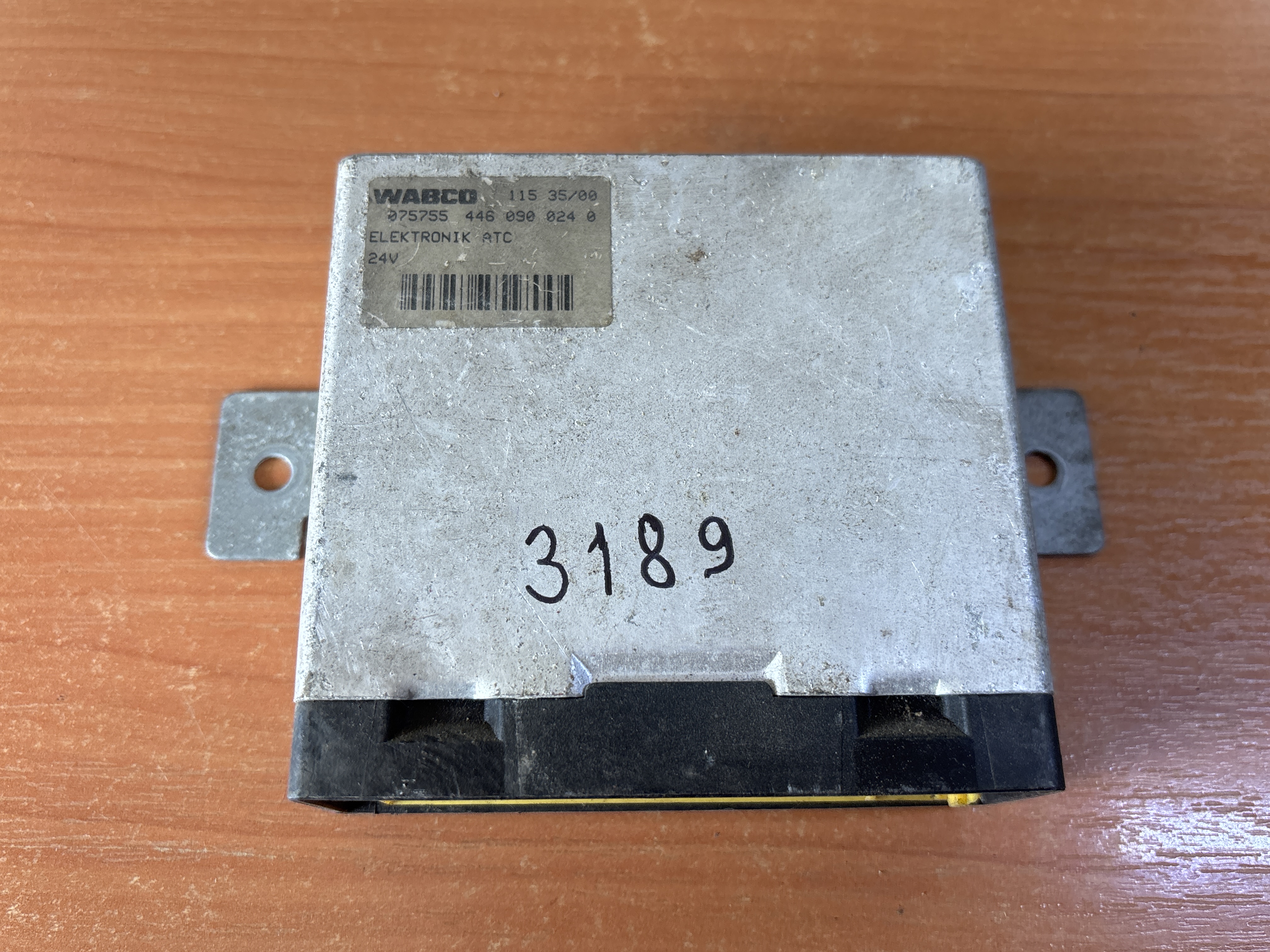 Блок управления отопителем Wabco 4460900240 075755 MAN F2000