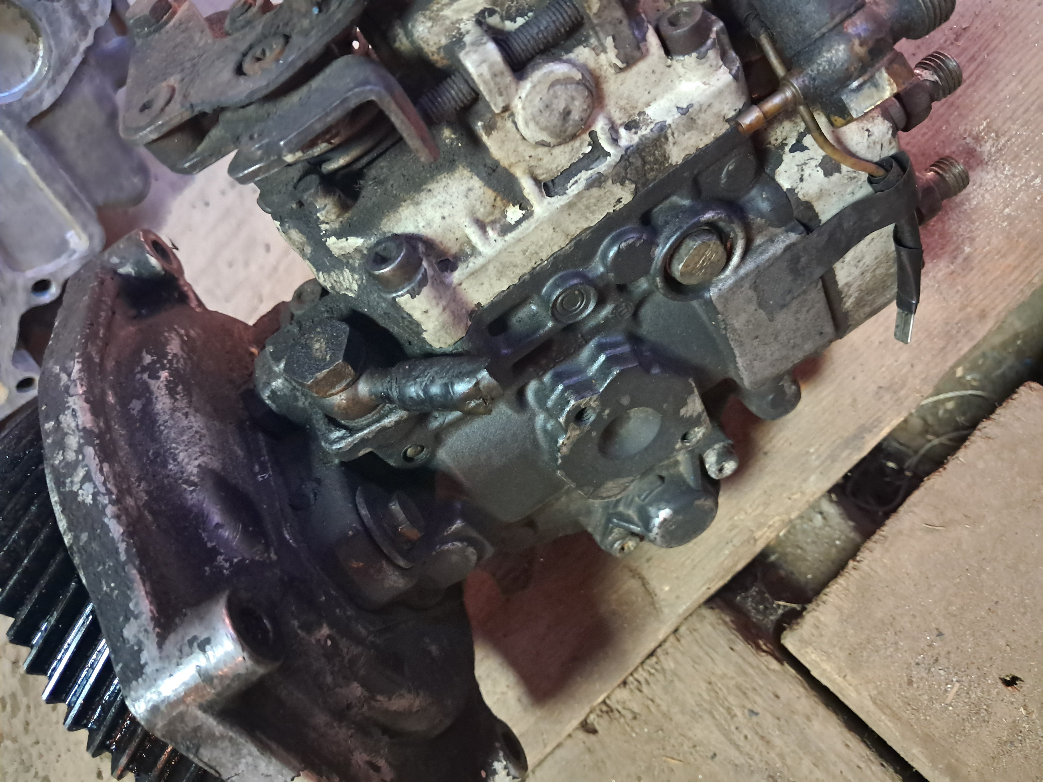 ТНВД Bosch 0460424150 — неисправен, на запчасти